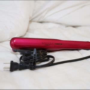 Conair Boutique 1 1/4” straightener